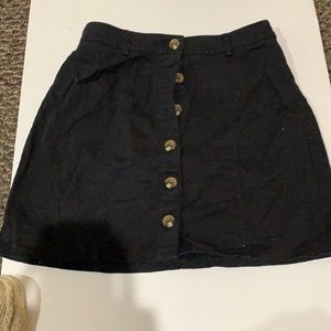 F21 black skirt